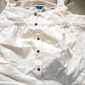 Old navy cropped tank in cream size medium with adjustable straps
